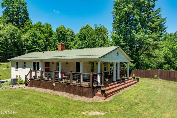 $575,000 | 542 Rainbow Road, Mountain City, TN 37683