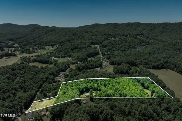 $575,000 | 542 Rainbow Road, Mountain City, TN 37683