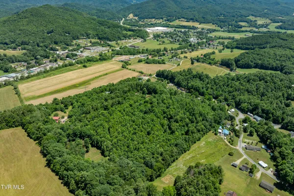 $575,000 | 542 Rainbow Road, Mountain City, TN 37683