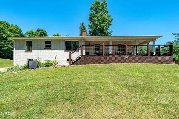 $575,000 | 542 Rainbow Road, Mountain City, TN 37683