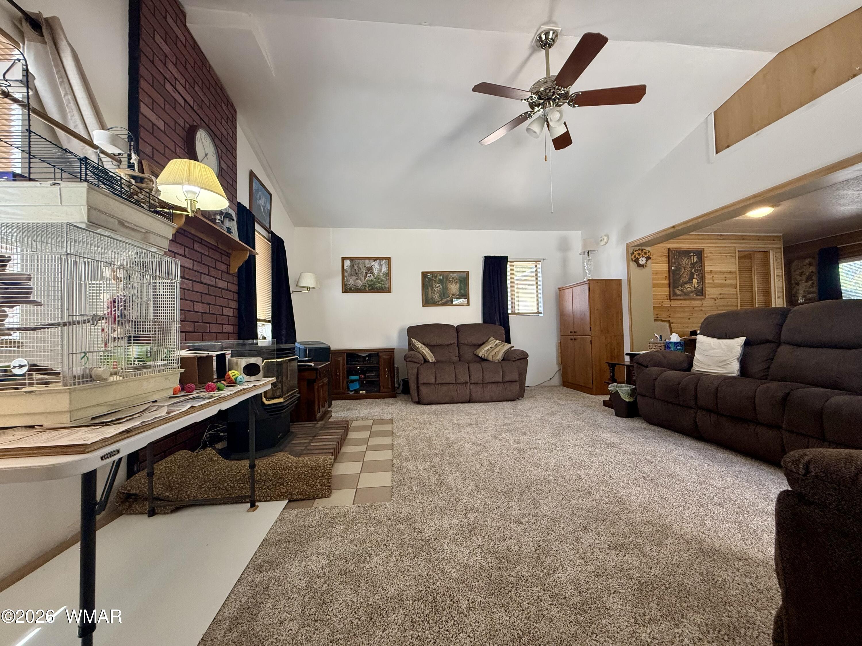 727 South Butler Street Eagar, AZ 85925 - Photo 12 of 32 a living room with furniture