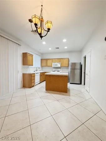 $2,000 | 9534 Creswell Court, Las Vegas, NV 89148
