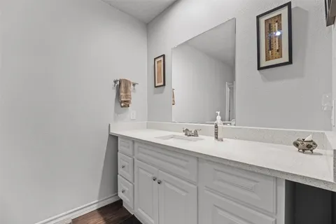 $379,000 | 11310 Spicewood Club Drive, Unit 21, Austin, TX 78750