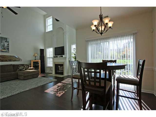 3520 Lamplight Way High Point, NC 27265 - Photo 5 of 16 Breakfast.