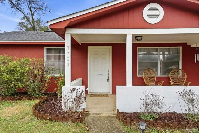 $1,850 | 3750 Martin Street, Pace, FL 32571