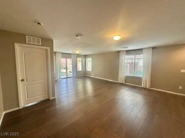 $2,595 | 10823 Craw Fish Bay Street, Las Vegas, NV 89179