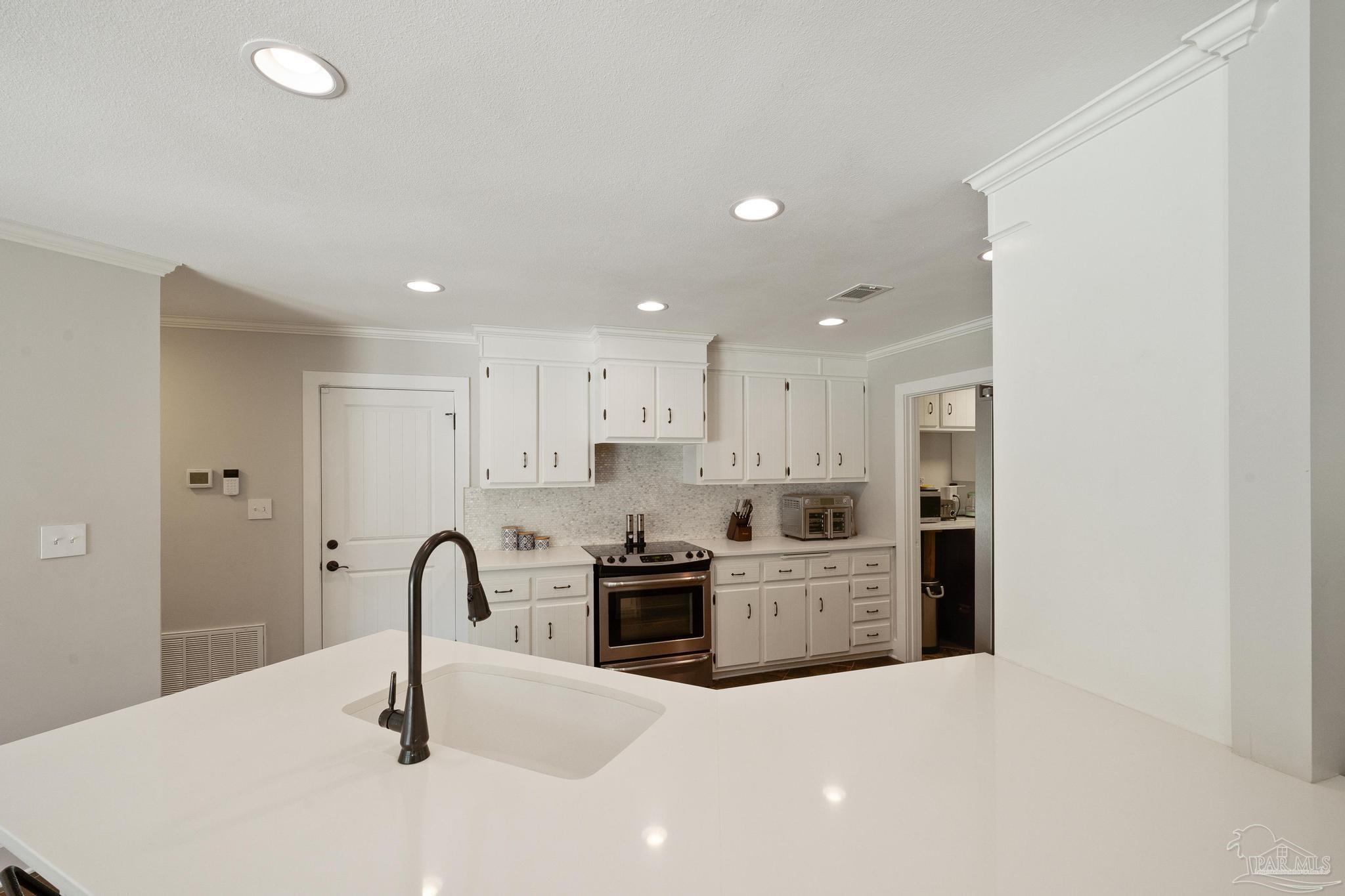 2483 West Bayshore Road Gulf Breeze, FL 32563 - Photo 17 of 46