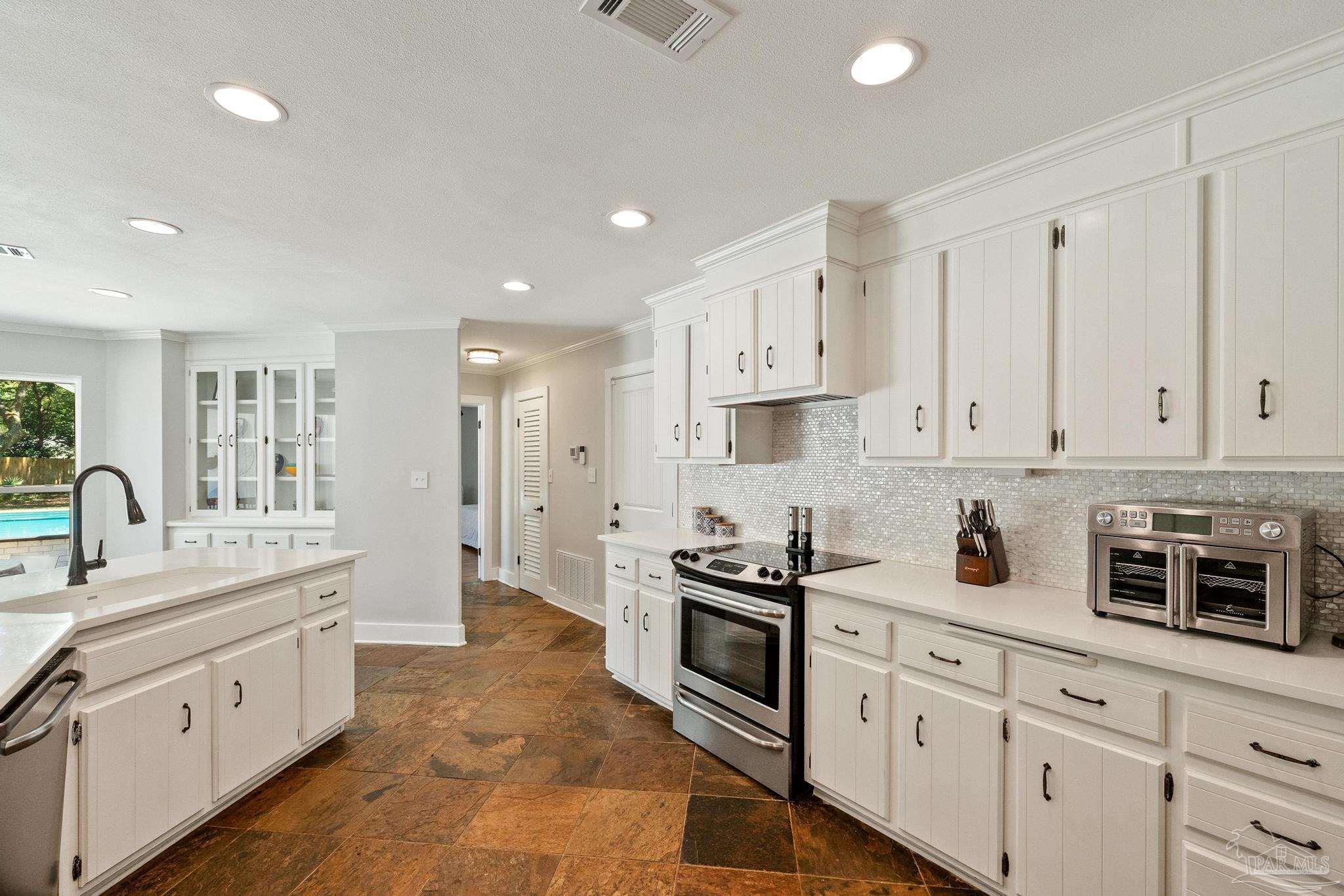 2483 West Bayshore Road Gulf Breeze, FL 32563 - Photo 20 of 46