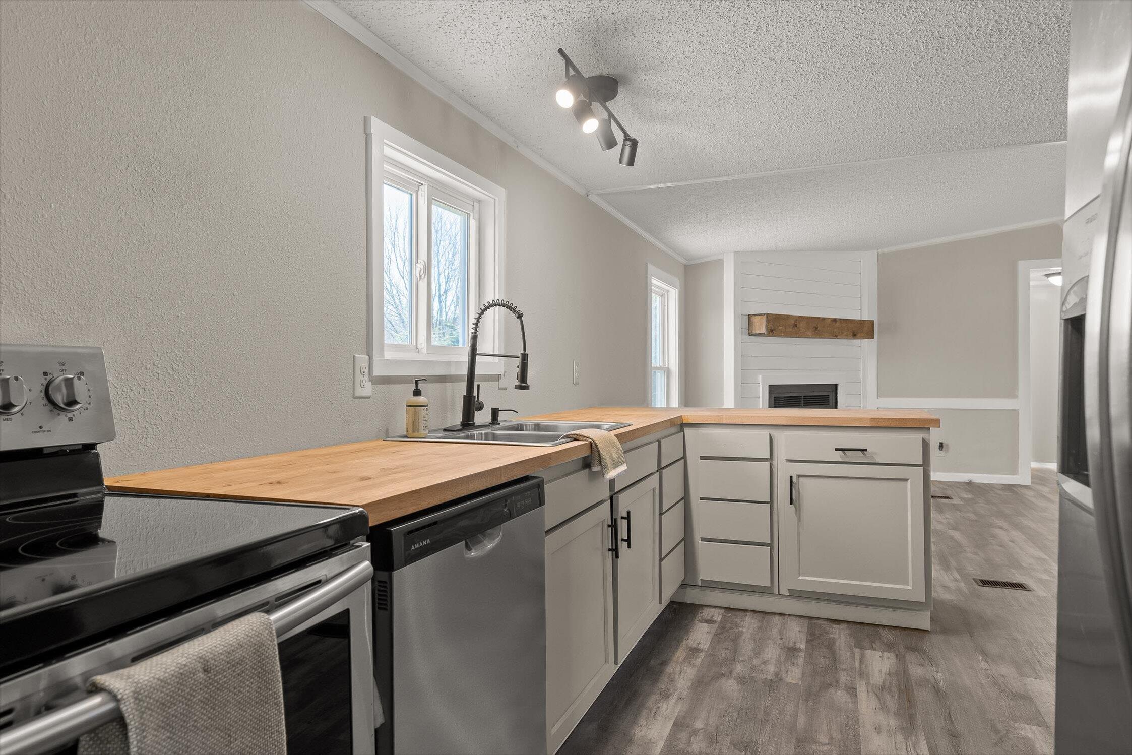 9844 Granny Walker Cemetery Road Soddy Daisy, TN 37379 - Photo 16 of 53 9844 Granny Walker Cemetery Road