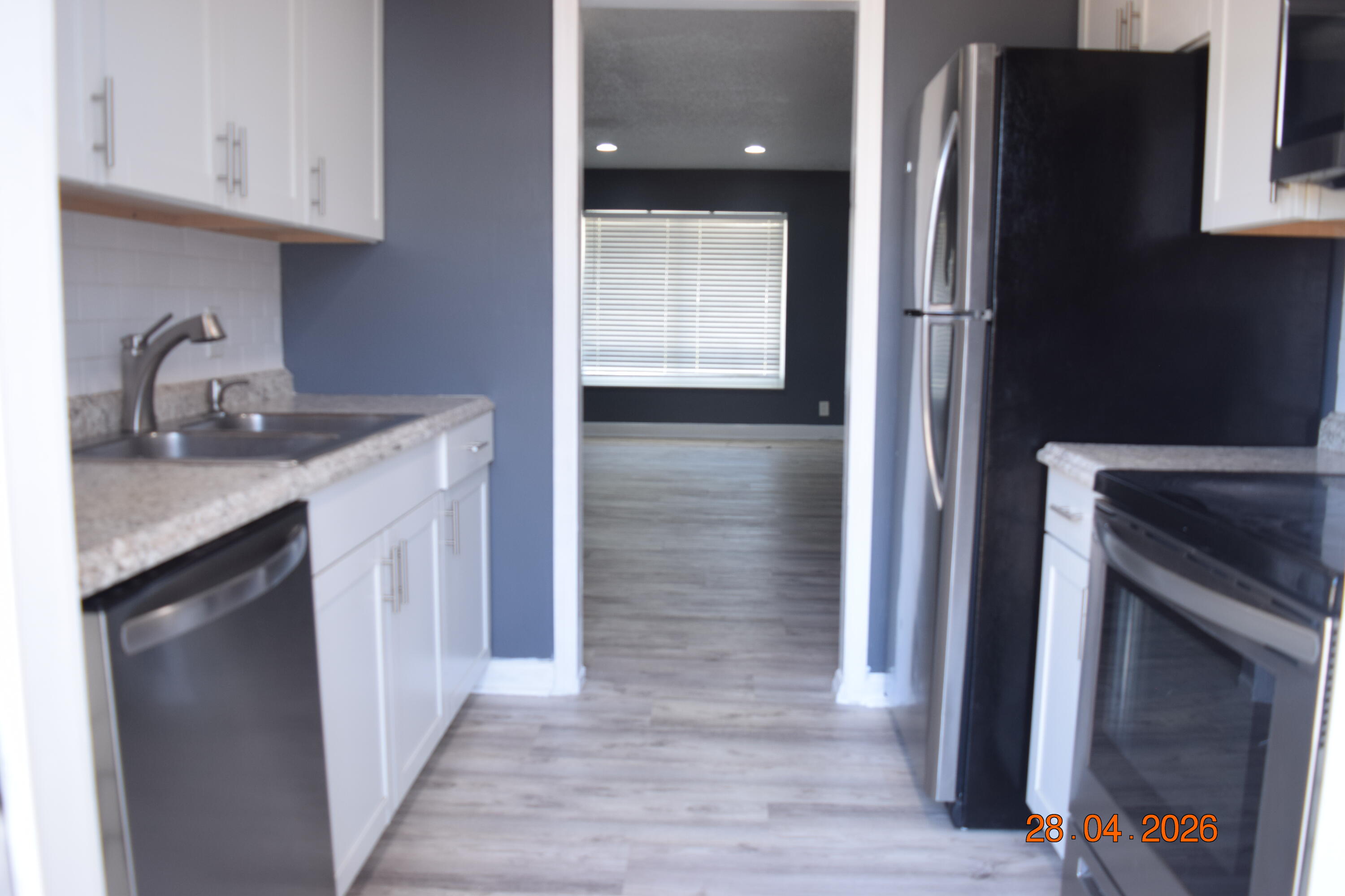 3166 Melaleuca Road West Palm Beach, FL 33406 - Photo 8 of 17 DSC_0410