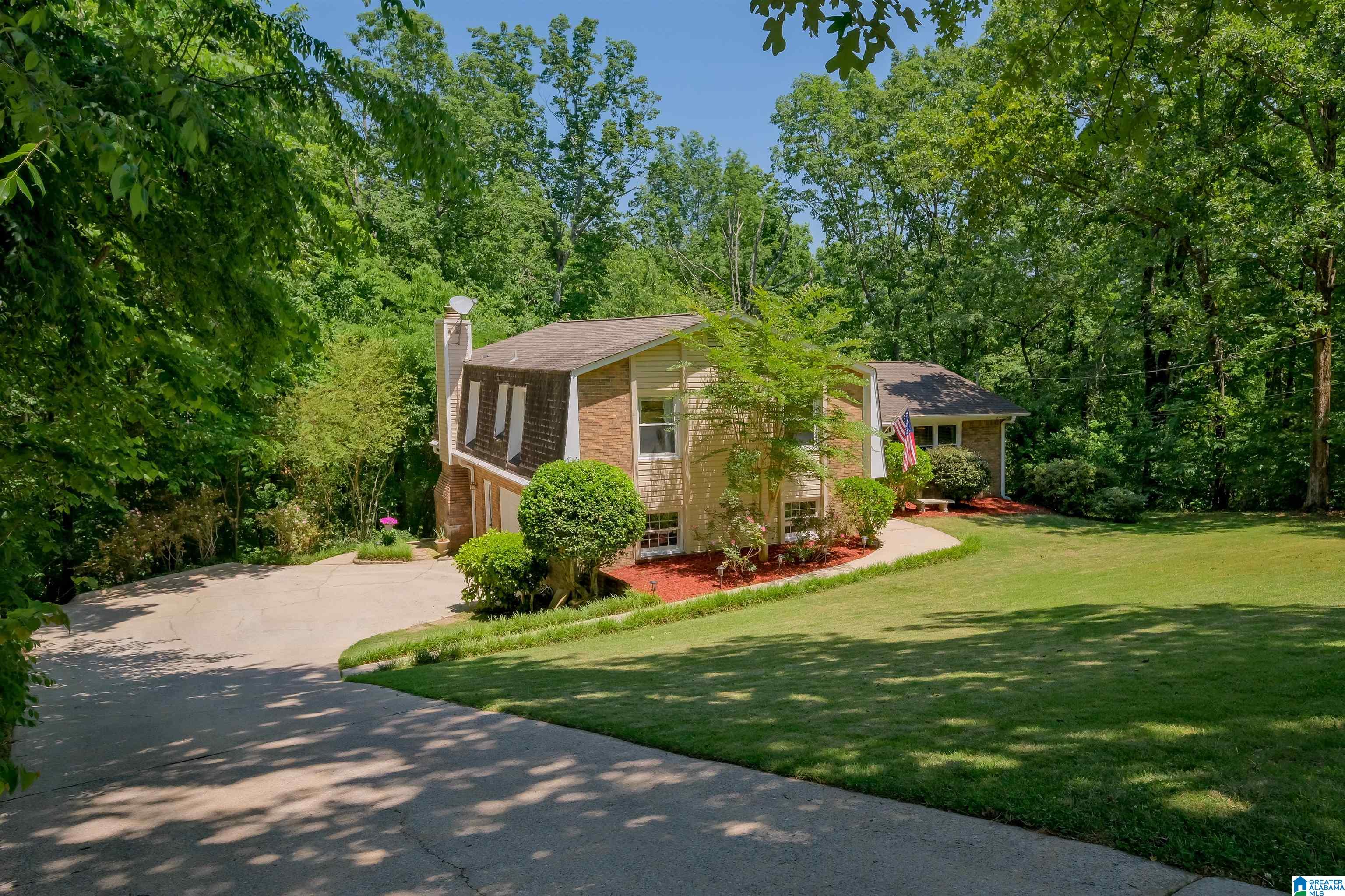 4669 Burningtree Lane Pelham, AL 35124 - Photo 5 of 45