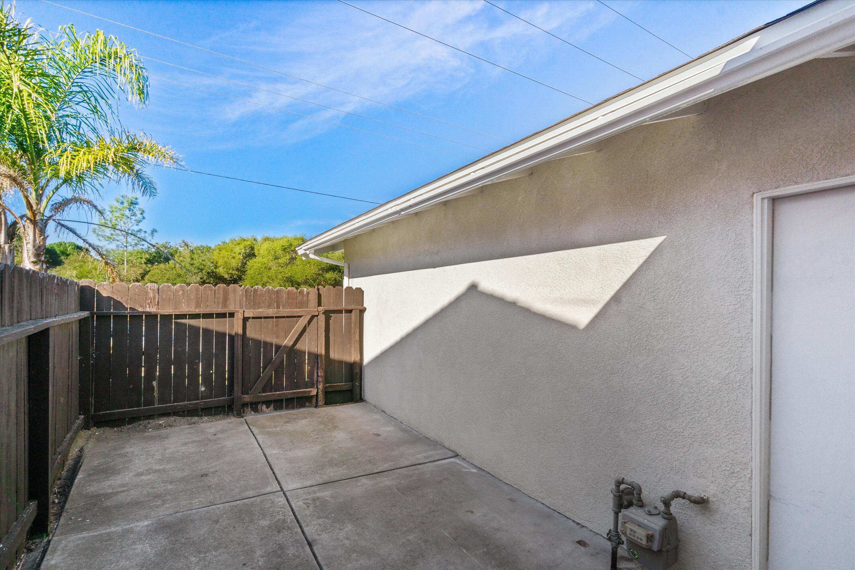 3316 Rucker Road Lompoc, CA 93436 - Photo 22 of 24 a backyard of a house