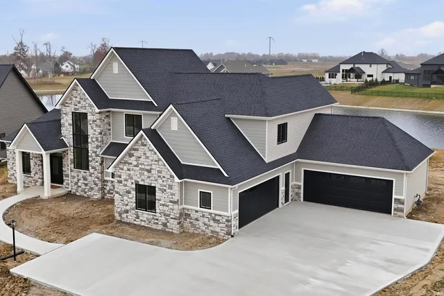 $859,900 | 10642 Chestnut Creek Boulevard, Fort Wayne, IN 46814