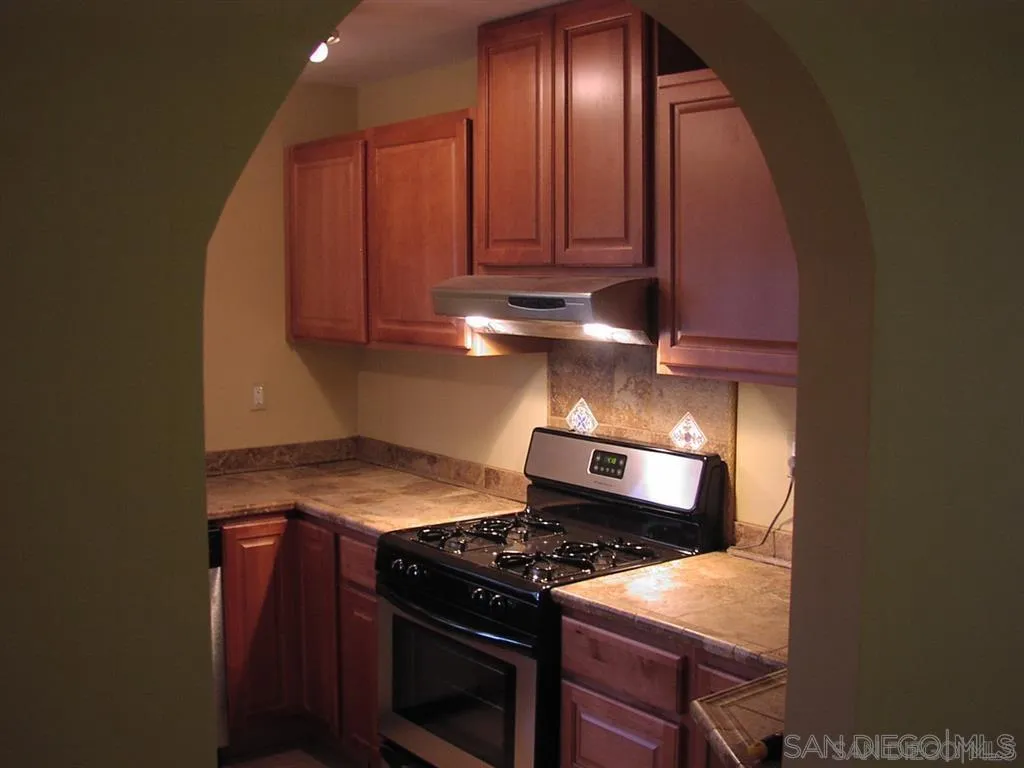 366 Smilax Road San Marcos, CA 92078 - Photo 6 of 13 Gallery Image 6