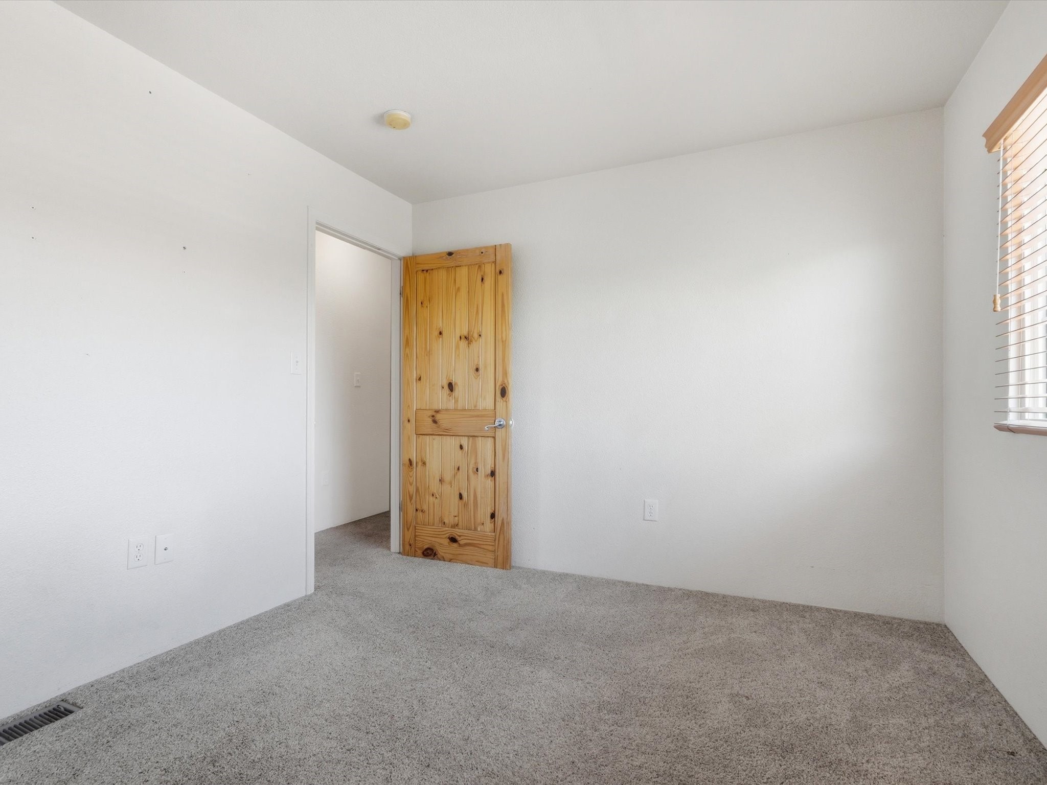 2210 Miguel Chavez Road, Unit 411 Santa Fe, NM 87505 - Photo 29 of 59 The second bedroom
