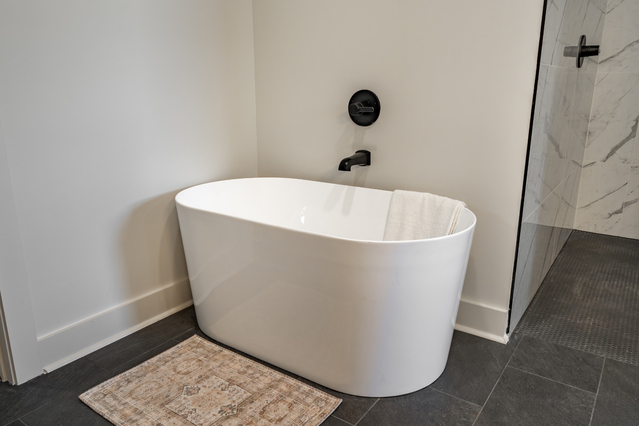 4031 Wells Road Springfield, TN 37172 - Photo 31 of 39 a white bath tub sitting in a bathroom