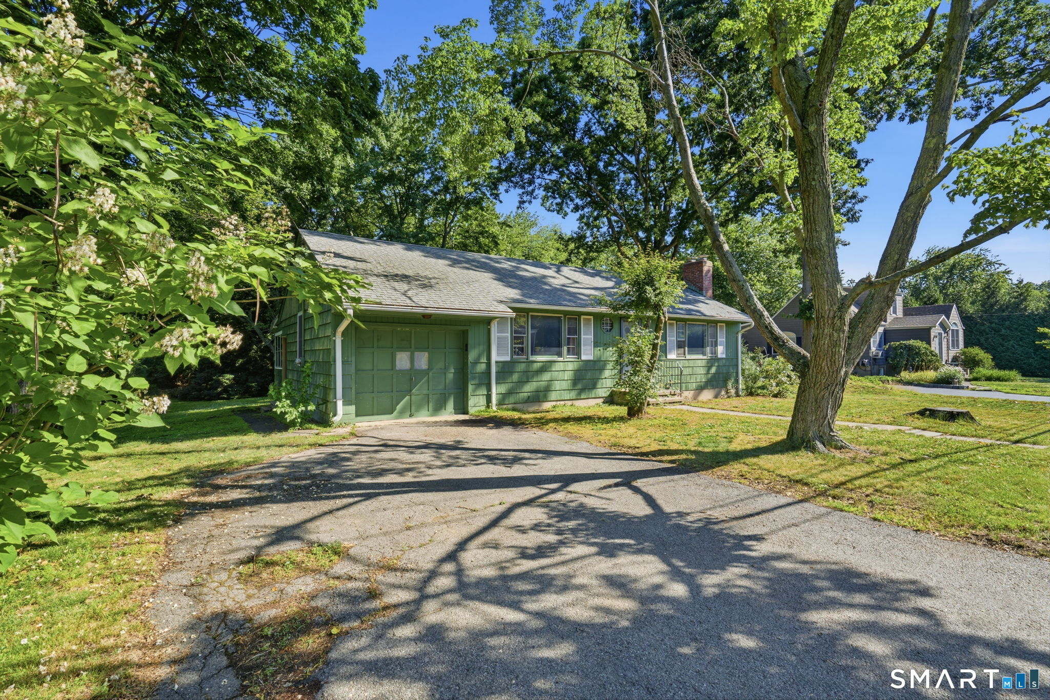 145 Intervale Road Trumbull, CT 06611 - Photo 20 of 29