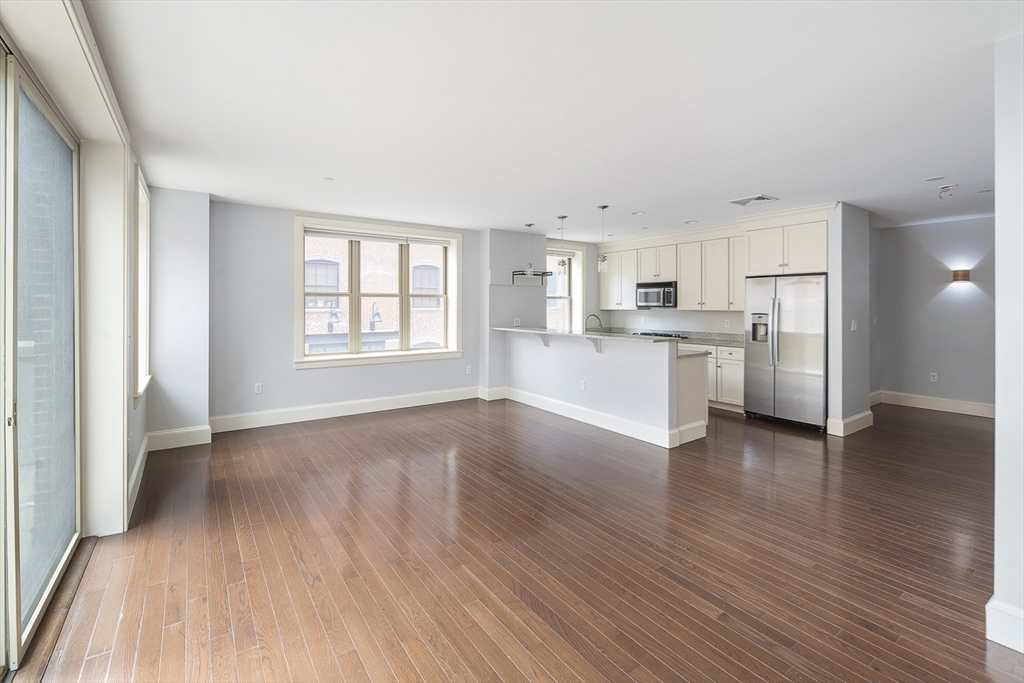 116-128 Rantoul Street, Unit 9 Beverly, MA 01915 - Photo 4 of 25