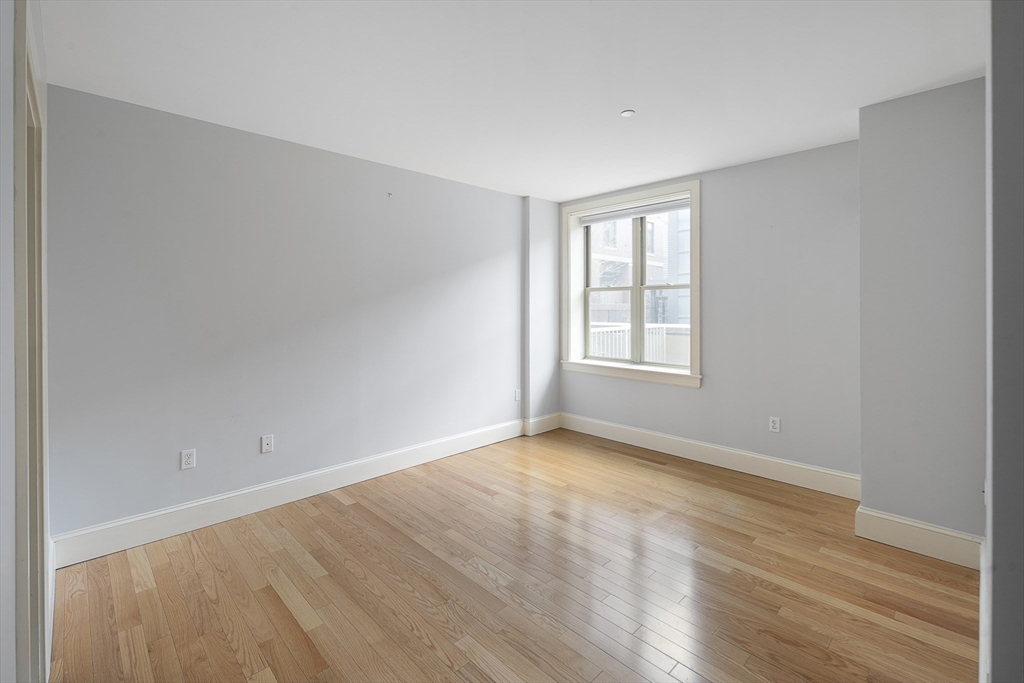 116-128 Rantoul Street, Unit 9 Beverly, MA 01915 - Photo 7 of 25