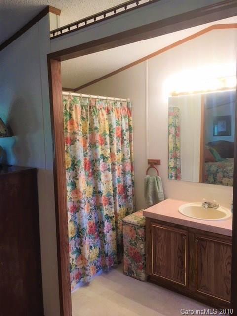 148 Wise Road Lincolnton, NC 28092 - Photo 11 of 31 Gallery Image 11