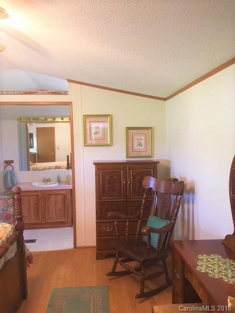 148 Wise Road Lincolnton, NC 28092 - Photo 12 of 31 Gallery Image 12