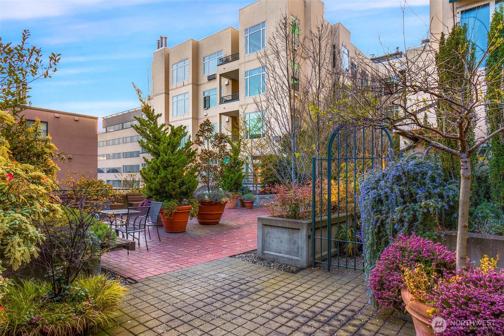 2030 Western Avenue, Unit 701 Seattle, WA 98121 - Photo 17 of 27 a garden view with a seating space