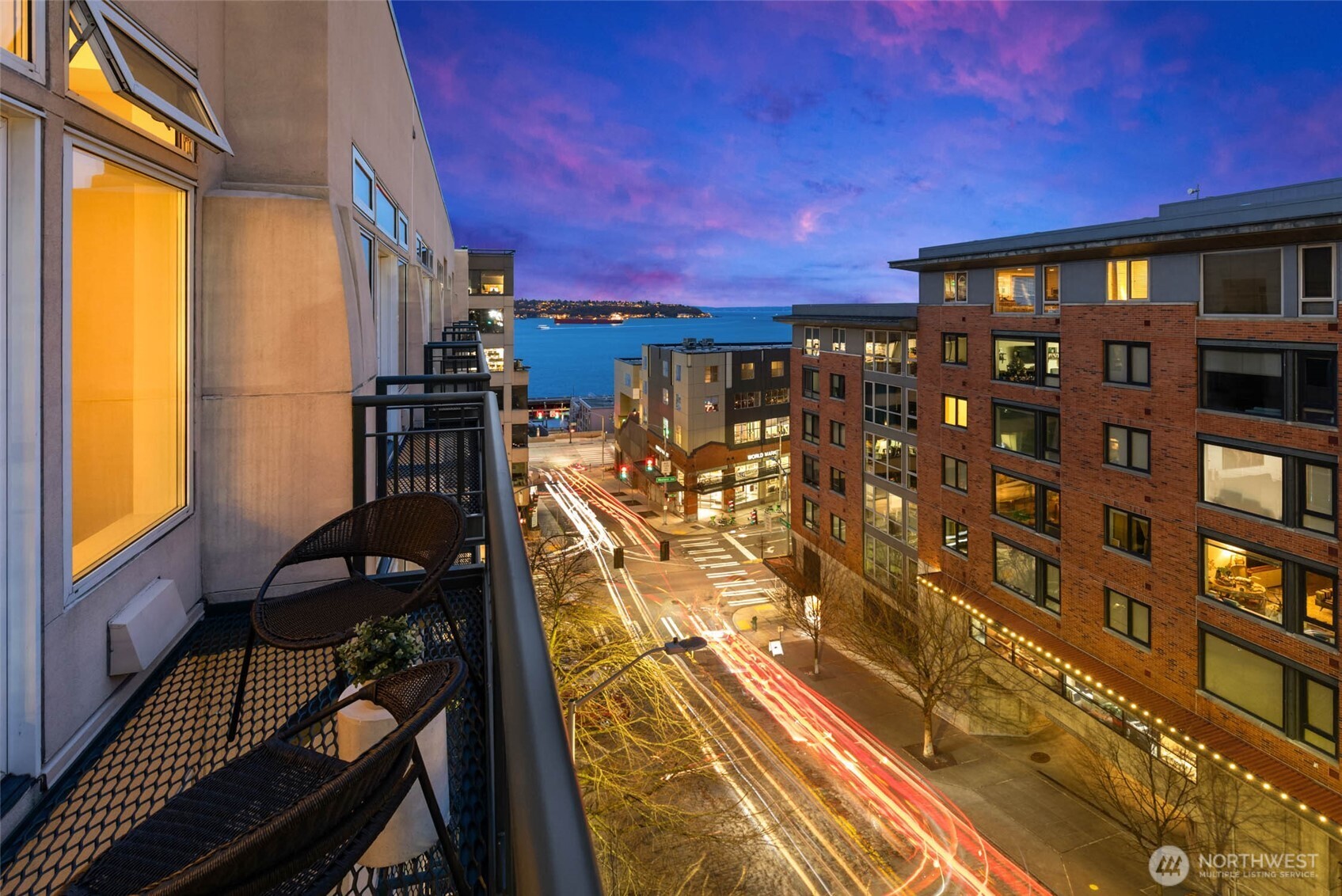 2030 Western Avenue, Unit 701 Seattle, WA 98121 - Photo 27 of 27