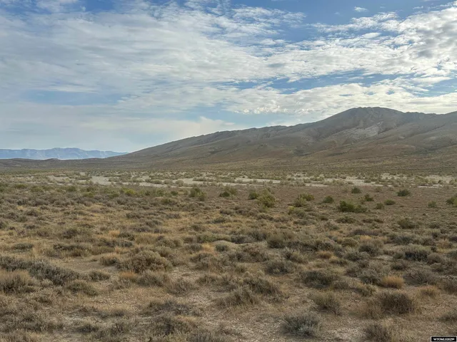 $100,000 | 15 T 24 R 89 (bk 1307/33) Tax Code 0100, Rawlins, WY 82301