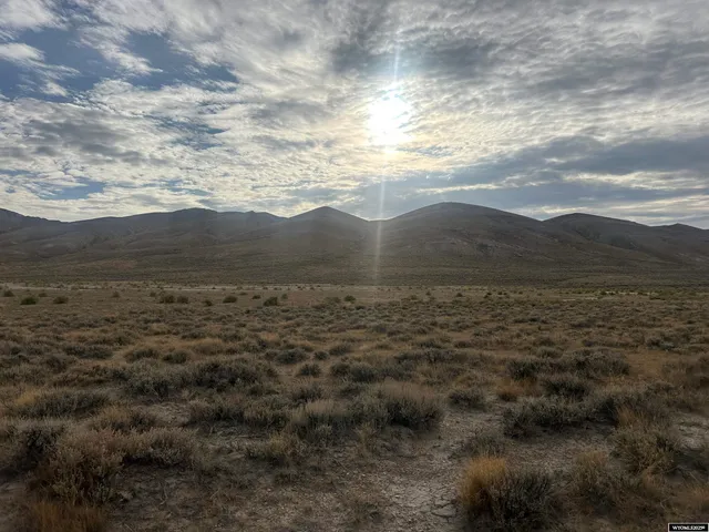 $100,000 | 15 T 24 R 89 (bk 1307/33) Tax Code 0100, Rawlins, WY 82301