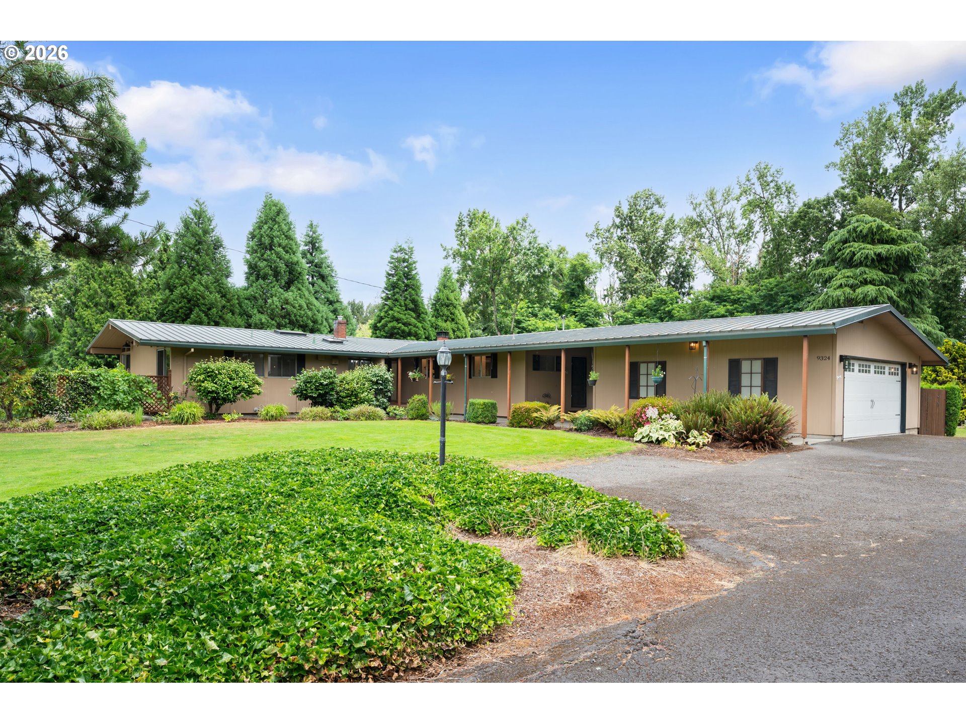 9324 Northeast Levee Road Portland, OR 97211 - Photo 2 of 45