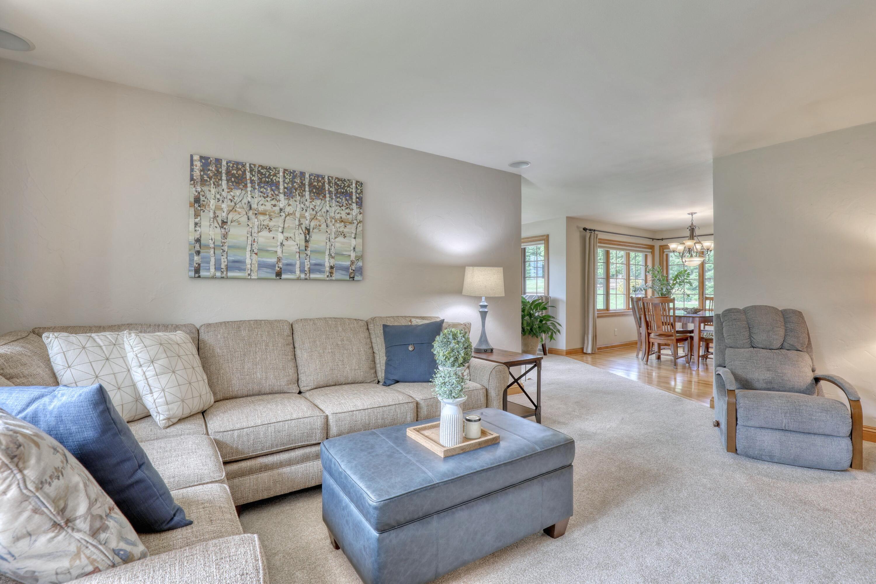 6715 Alpine Drive Addison, WI 53090 - Photo 14 of 59 Living Room