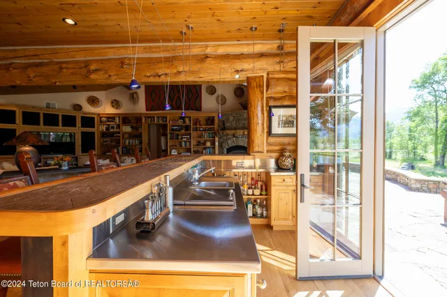 $27,900,000 | 70 West Avalanche Canyon Drive, Jackson, WY 83001