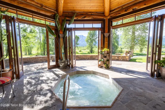 $27,900,000 | 70 West Avalanche Canyon Drive, Jackson, WY 83001
