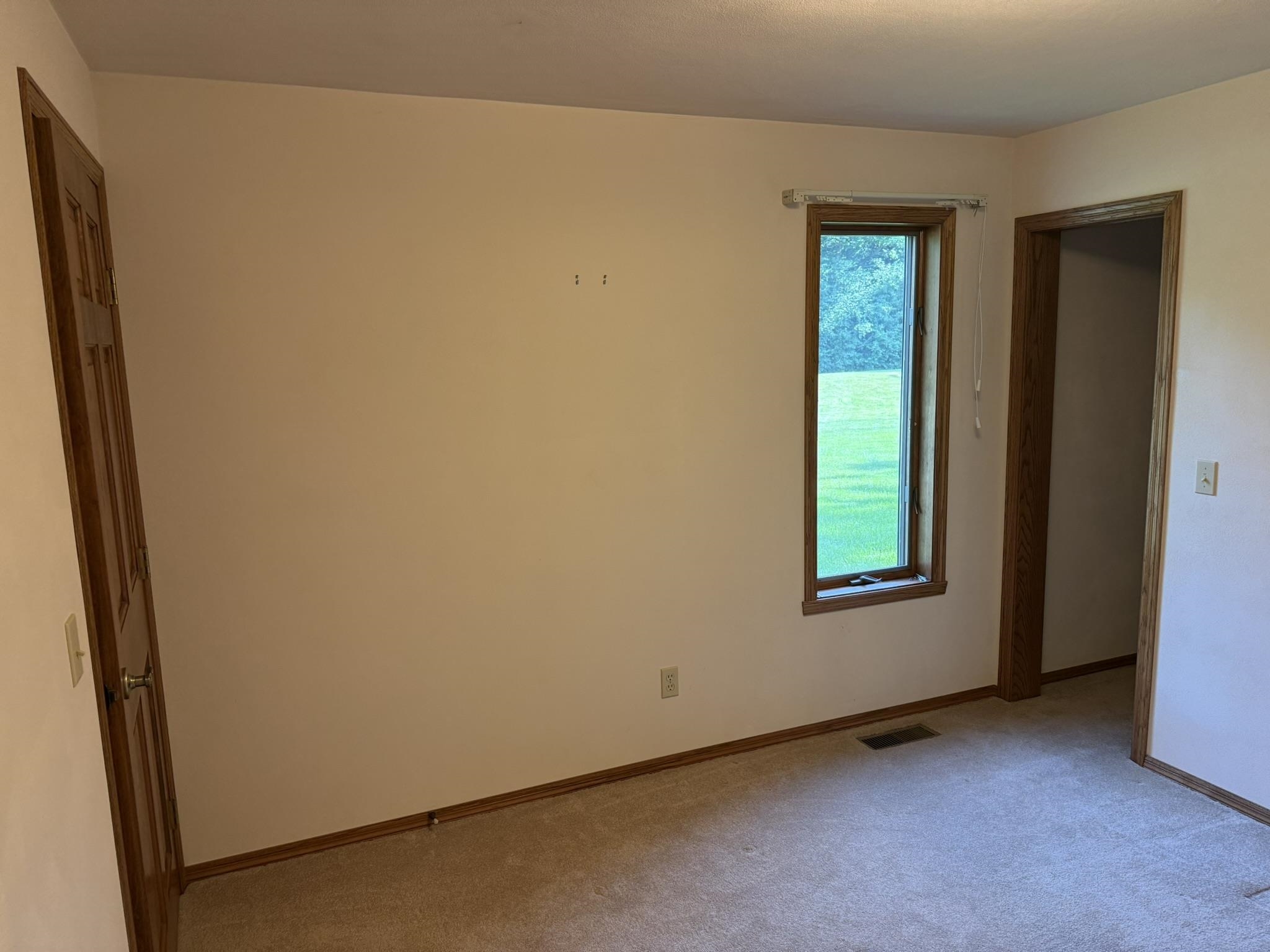 1864 Imperial Road Oshkosh, WI 54904 - Photo 18 of 25