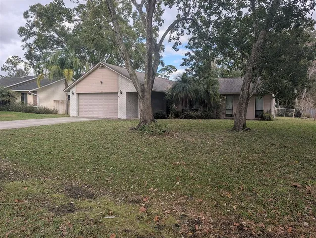 $2,000 | 2425 Tamarind Drive, Edgewater, FL 32141