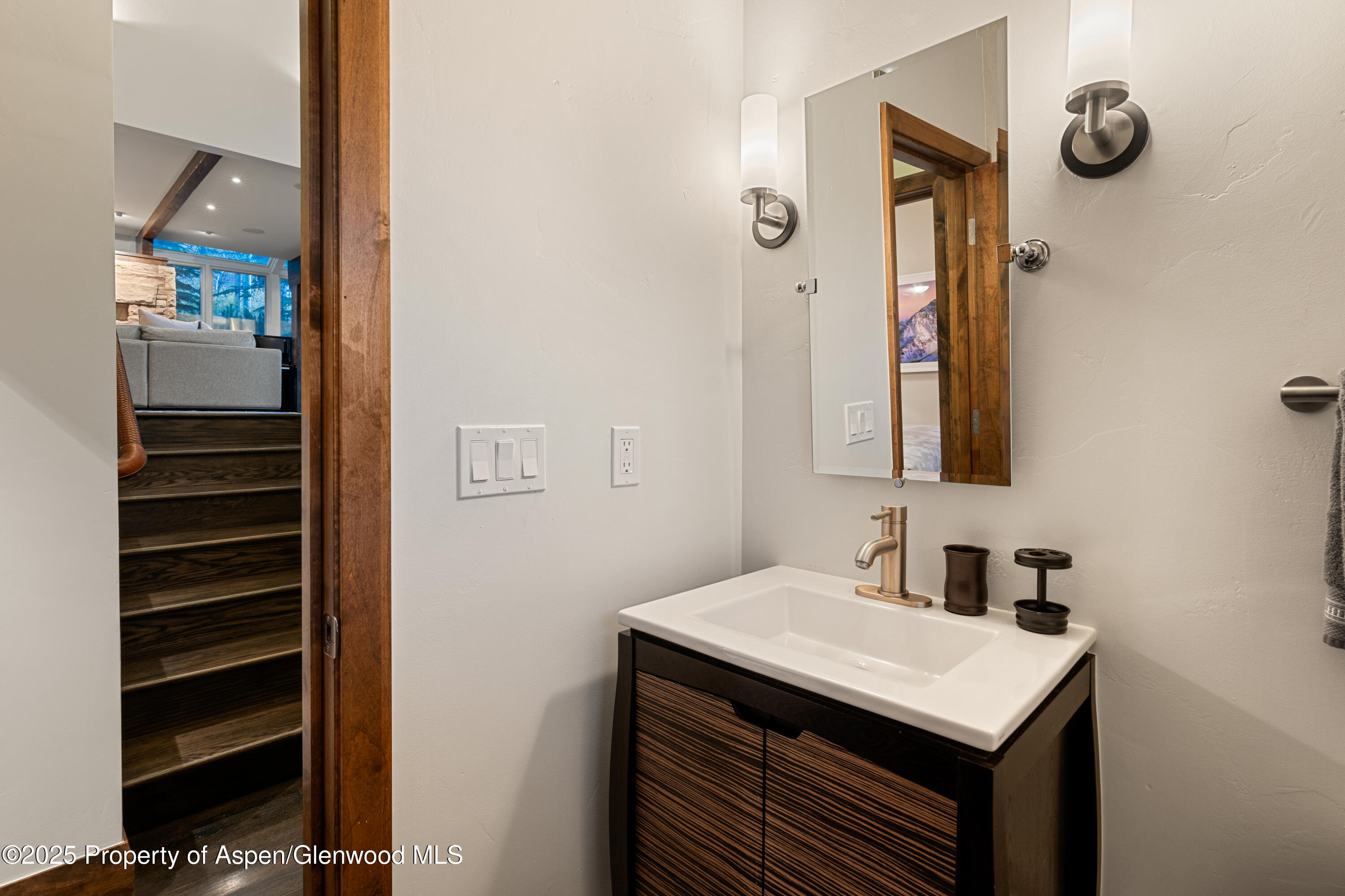 342 Ridge Road Snowmass Village, CO 81615 - Photo 22 of 40 Guest Bathroom II