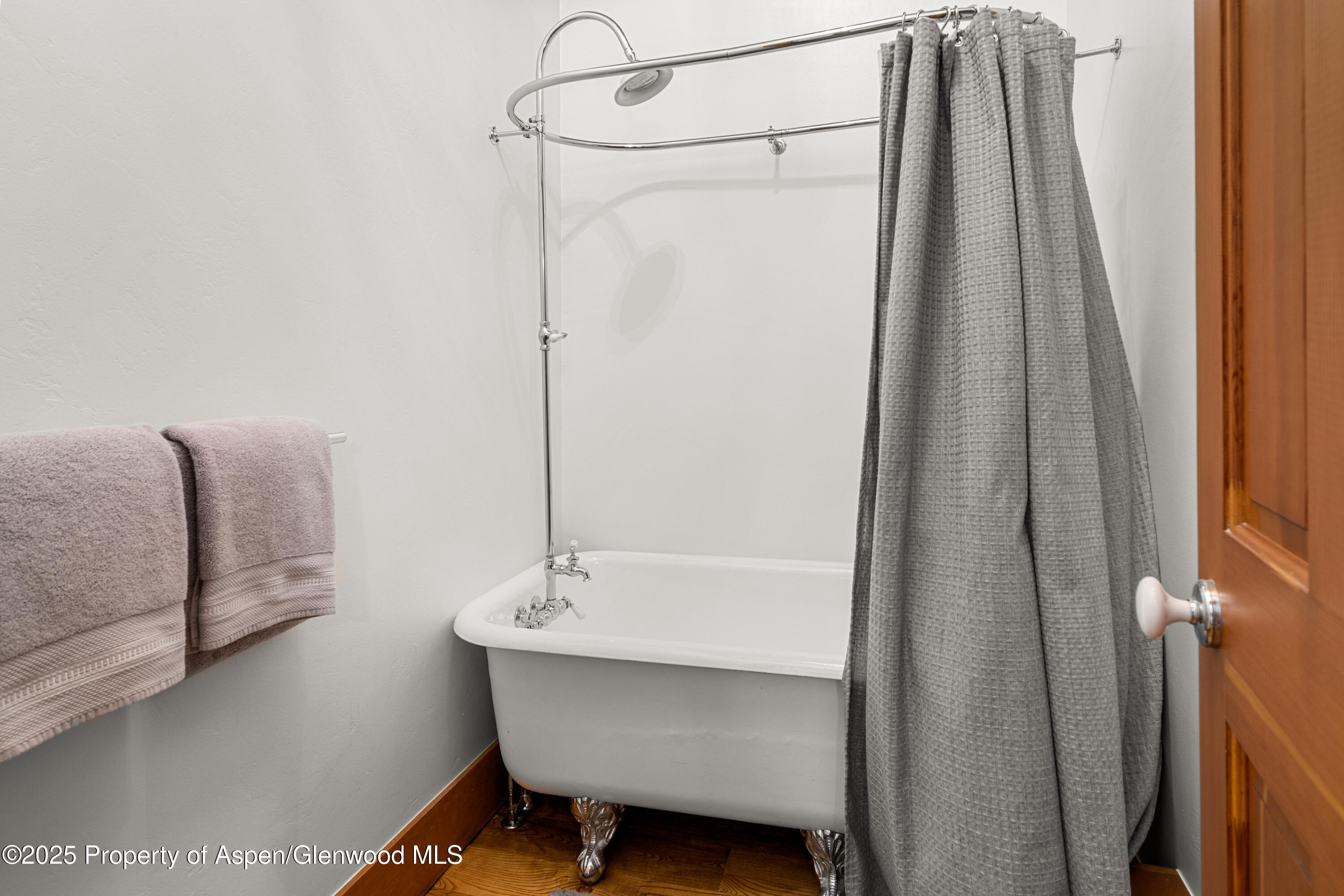 342 Ridge Road Snowmass Village, CO 81615 - Photo 29 of 40 Guest Bathroom IV