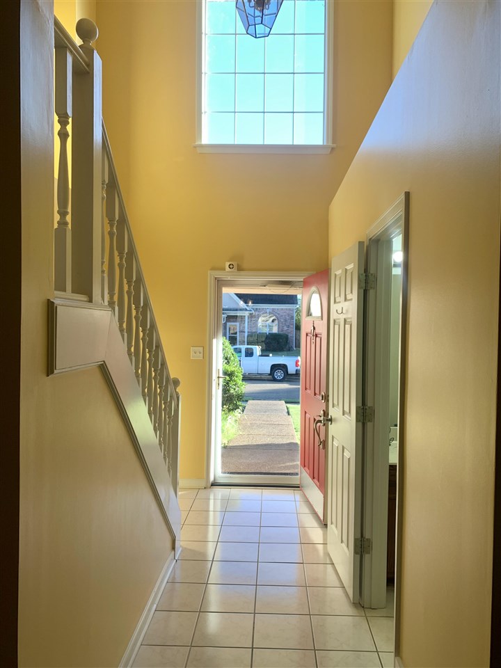 10050 Cameron Ridge Trail Memphis, TN 38016 - Photo 2 of 18 Gallery Image 2