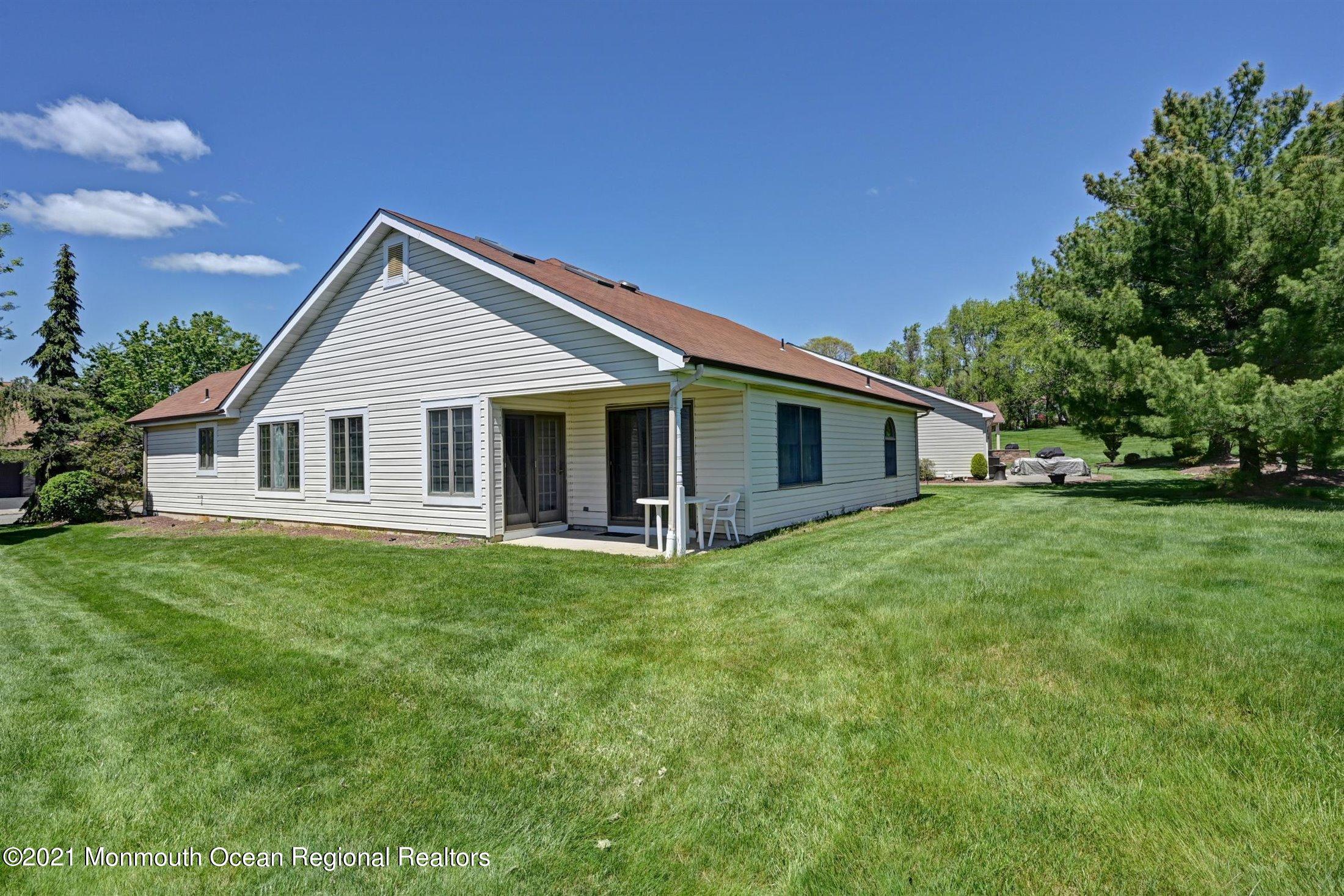 6 Abbey Lane Marlboro, NJ 07746 - Photo 24 of 33 BACK