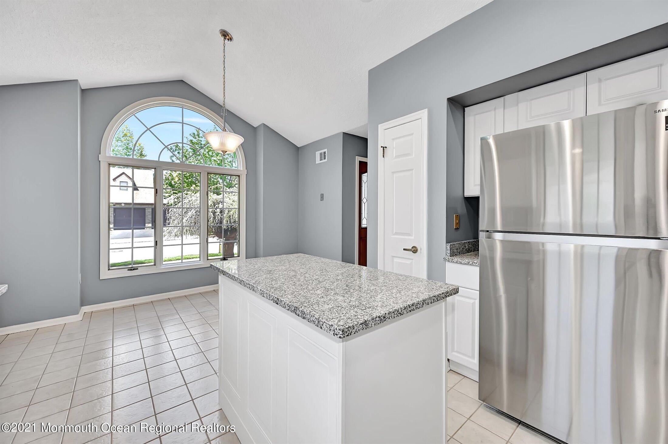 6 Abbey Lane Marlboro, NJ 07746 - Photo 7 of 33 KITCHEN