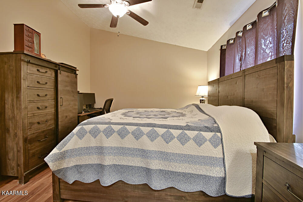 387 Pine Ridge Road Harriman, TN 37748 - Photo 8 of 20 Master