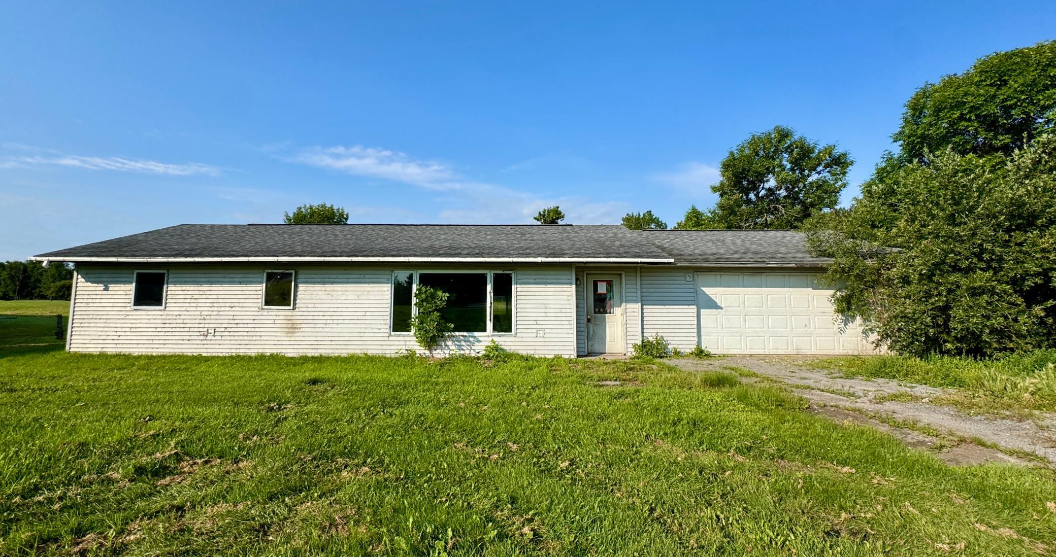 233 Oak Road Warroad, MN 56763 - Photo 1 of 11 Gallery Image 1