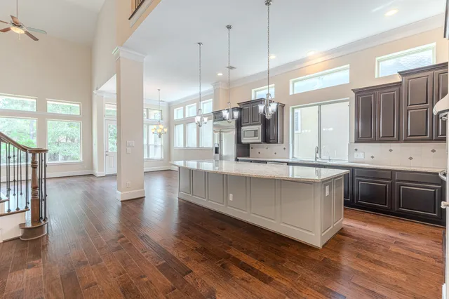 $746,500 | 266 Sonoma Court, Shenandoah, TX 77384