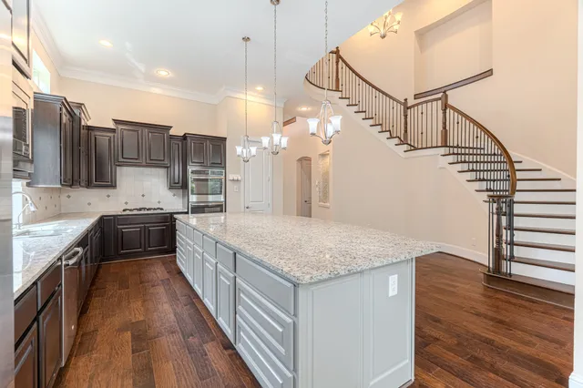 $746,500 | 266 Sonoma Court, Shenandoah, TX 77384