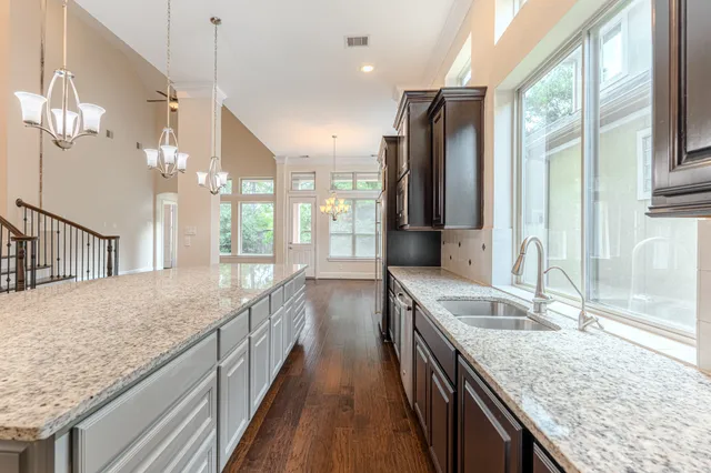 $746,500 | 266 Sonoma Court, Shenandoah, TX 77384