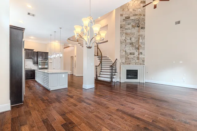 $746,500 | 266 Sonoma Court, Shenandoah, TX 77384