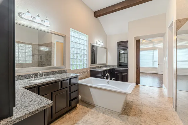 $746,500 | 266 Sonoma Court, Shenandoah, TX 77384