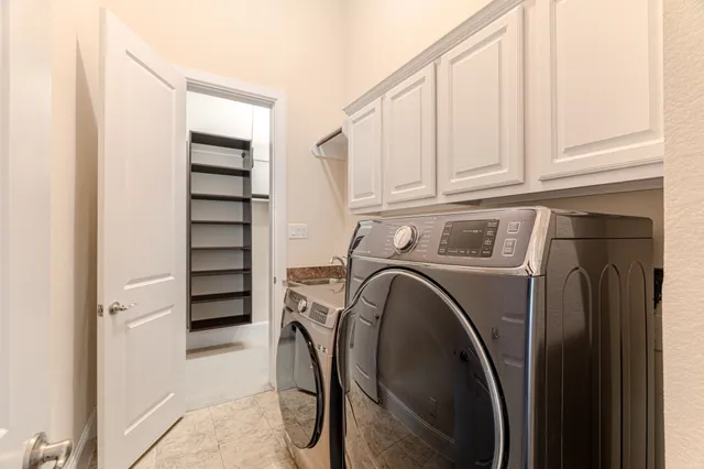 $746,500 | 266 Sonoma Court, Shenandoah, TX 77384