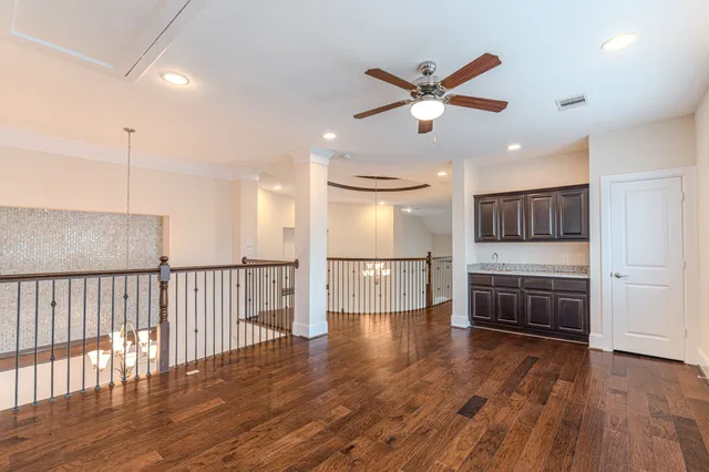 $746,500 | 266 Sonoma Court, Shenandoah, TX 77384