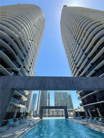 $679,000 | 55 Southwest 9th Street, Unit 1808, Miami, FL 33130
